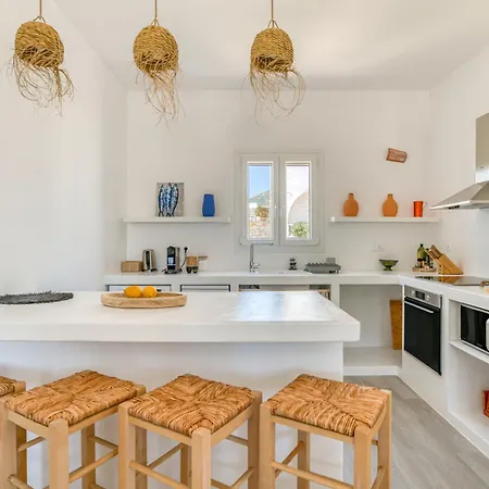Paros Spiti Mataki * Aliki (Paros)